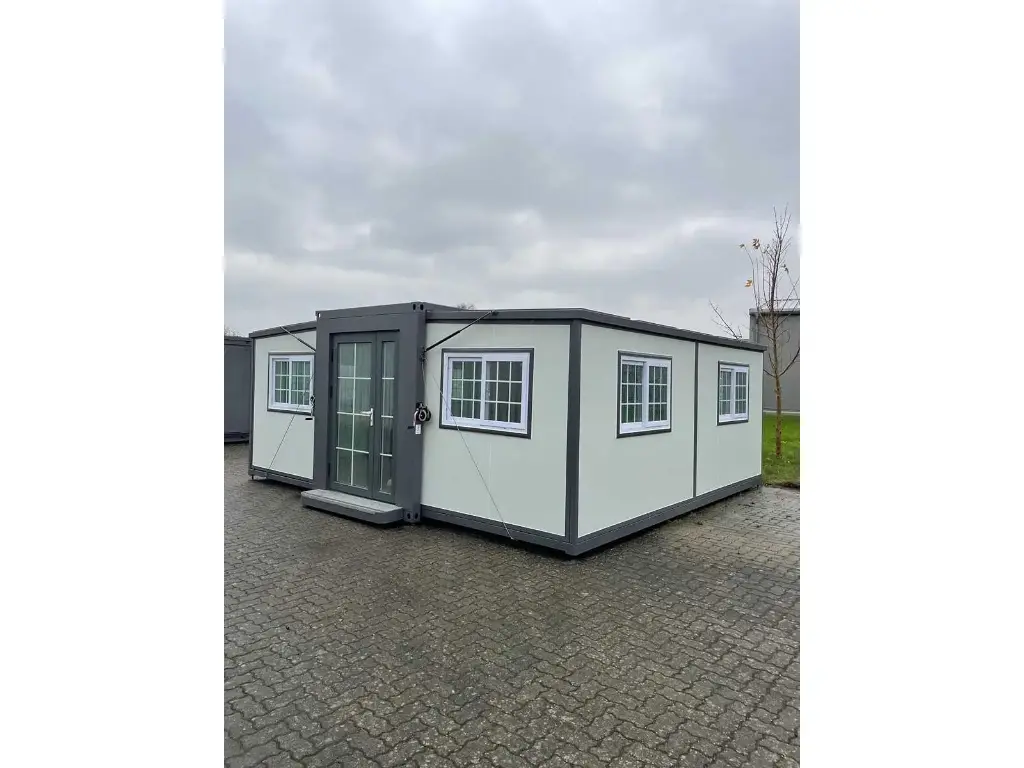 tiny house - image 16