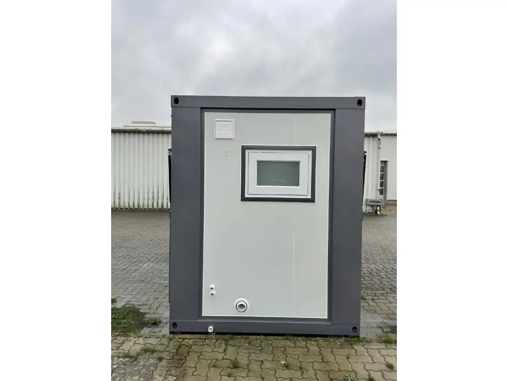 tiny house - image 4