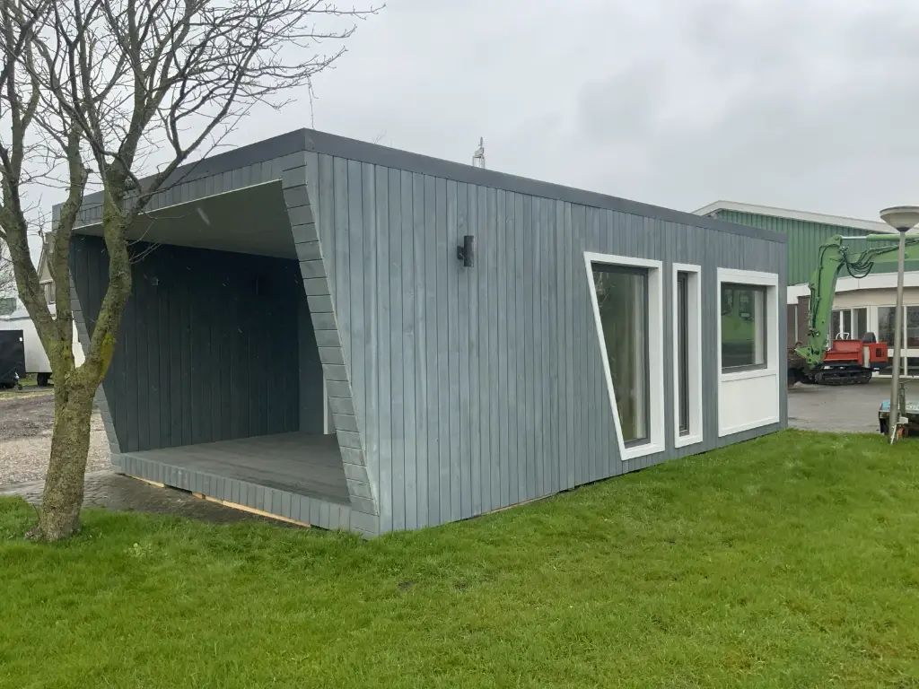 mobile home - image 8