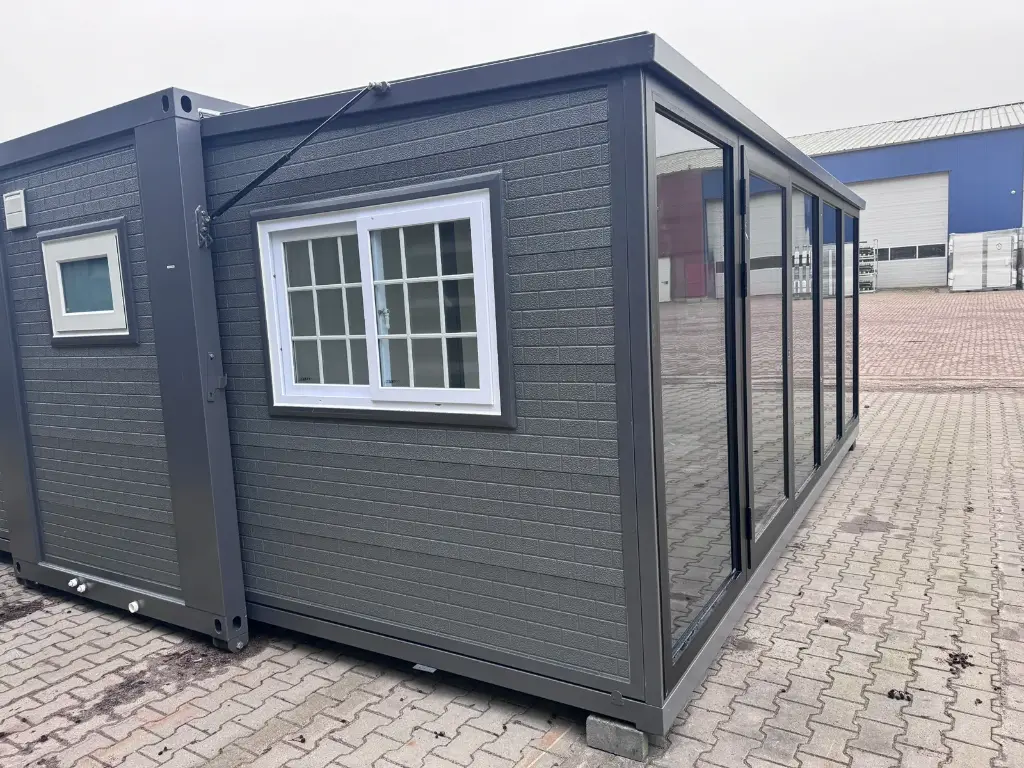 mobile living unit / tiny home / chalet with - image 7