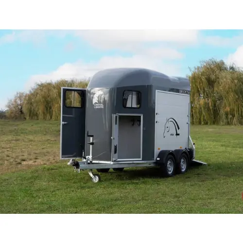 horse van – freedom horse – gold origins aluminum - image 3