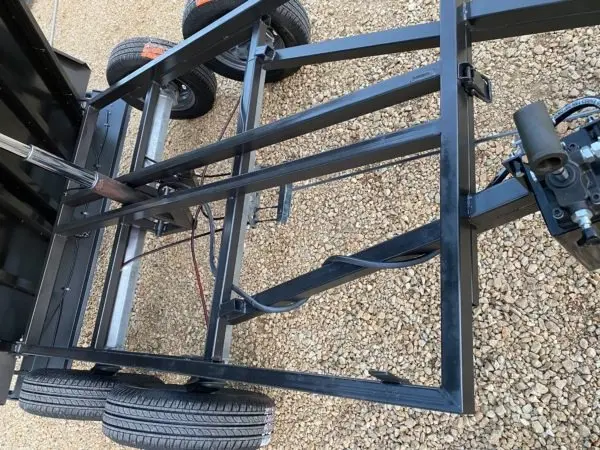 hydraulic tipping trailer - image 7
